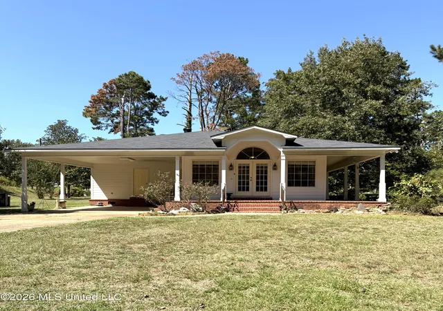 Photo 1 of Single family home for sale at 1040 Machinery Ln, Wesson, MS 39191 | MLS# 4164000 | Listing updated on 2026-10-12