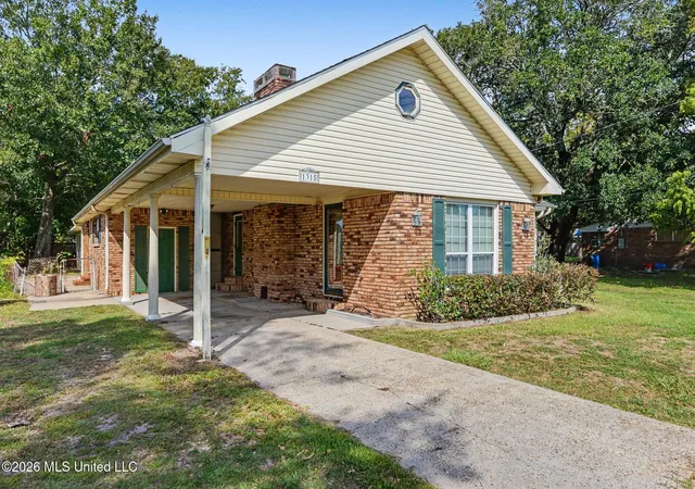 Photo 2 of Single family home for sale at 1315 Martin St, Pascagoula, MS 39581 | MLS# 4163937 | Listing updated on 2026-10-19