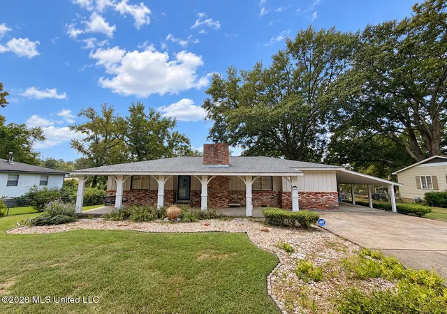 Photo 1 of Single family home for sale at 2045 Carolyn Ln, Pearl, MS 39208 | MLS# 4163955 | Listing updated on 2026-10-19
