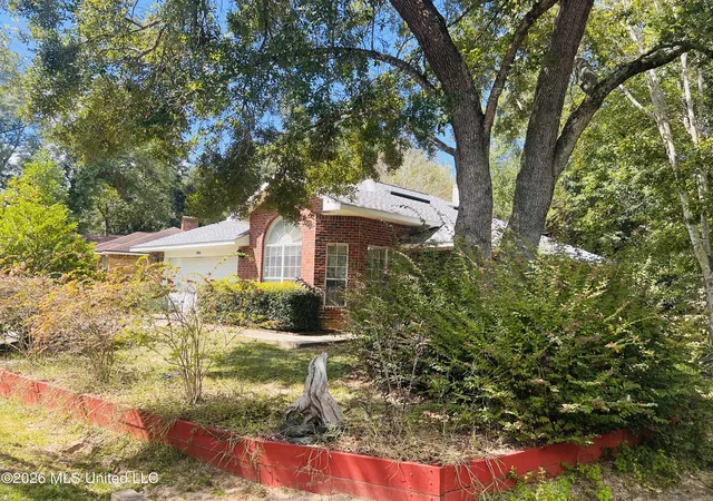 Photo 3 of Sale Pending at 7833 Moanalua Way, Diamondhead, MS 39525 | MLS# 4164353 | Listing updated on 2026-10-07