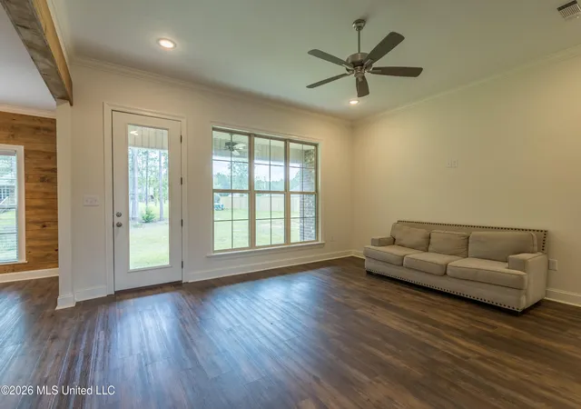 Photo 3 of Single family home for sale at 8 Silverstone, Petal, MS 39465 | MLS# 4163965 | Listing updated on 2026-09-29