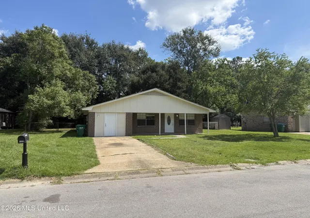 Photo 1 of Single family home for sale at 120 Imilda Dr, Gulfport, MS 39503 | MLS# 4164004 | Listing updated on 2026-10-19