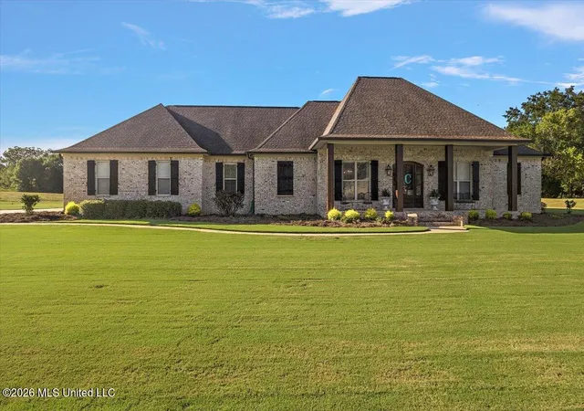 Photo 1 of Sale Pending at 317 Northaven Dr, Jackson, MS 39209 | MLS# 4164014 | Listing updated on 2026-10-02