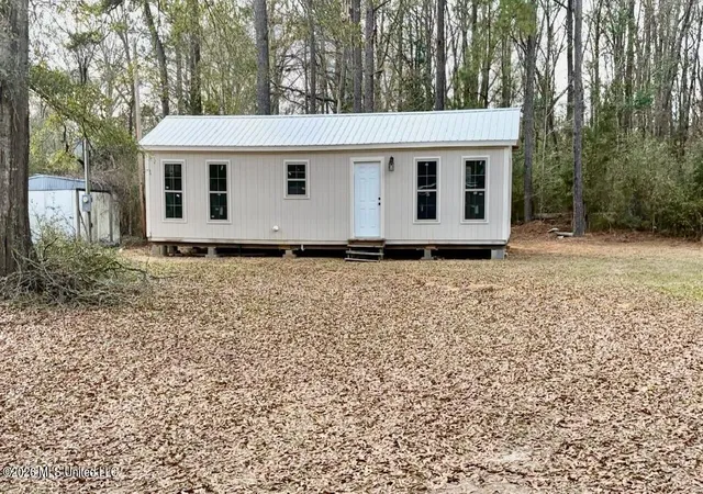 Photo 1 of Single family home for sale at 1007 Jeanette Ln, Summit, MS 39666 | MLS# 4164220 | Listing updated on 2026-10-01