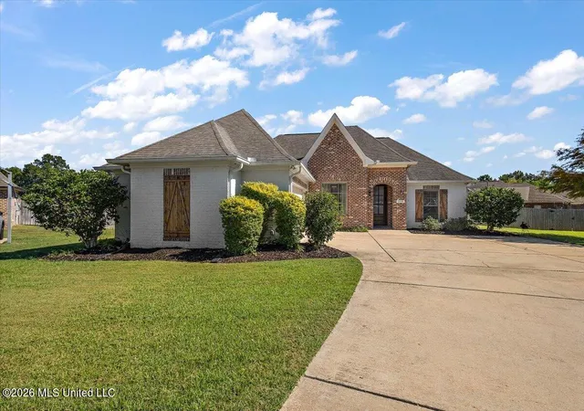 Photo 2 of Single family home for sale at 305 Logan Ct, Canton, MS 39046 | MLS# 4164029 | Listing updated on 2026-10-10
