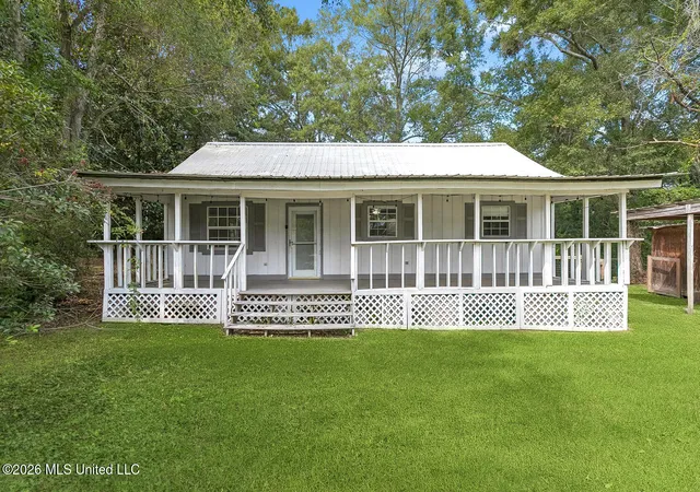 Photo 1 of Single family home for sale at 217 Hide A Way Ln, Carriere, MS 39426 | MLS# 4164005 | Listing updated on 2026-09-30