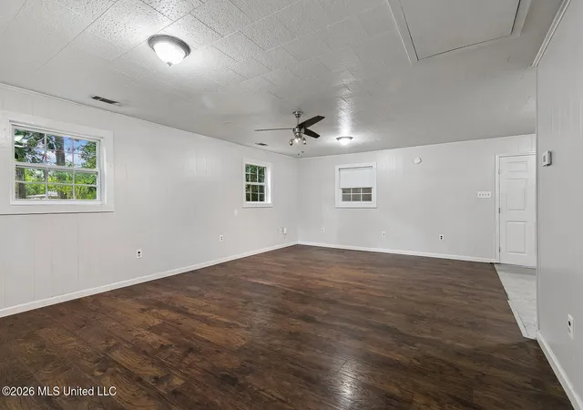 Photo 3 of Single family home for sale at 217 Hide A Way Ln, Carriere, MS 39426 | MLS# 4164005 | Listing updated on 2026-09-30