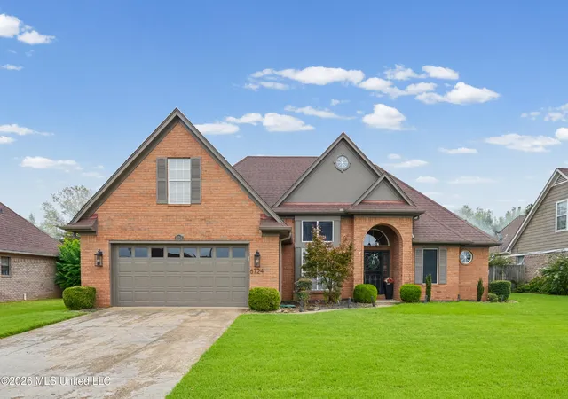 Single family home for sale at 6724 Braybourne Main, Olive Branch, MS 38654 | MLS# 4164200