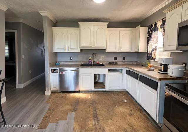 Photo 2 of Single family home for sale at 19169 N Clairmonte St, Saucier, MS 39574 | MLS# 4164016 | Listing updated on 2026-10-18