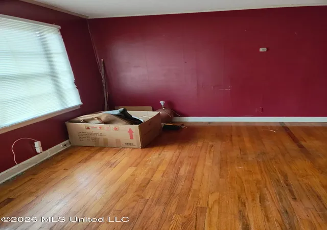 Photo 3 of Single family home for sale at 905 Spruce St, Clarksdale, MS 38614 | MLS# 4164017 | Listing updated on 2026-10-05