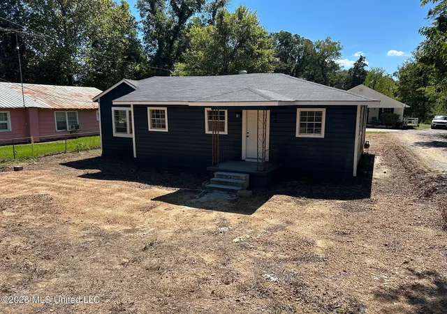 Photo 1 of Single family home for sale at 64 Providence Rd, Natchez, MS 39120 | MLS# 4164152 | Listing updated on 2026-10-12