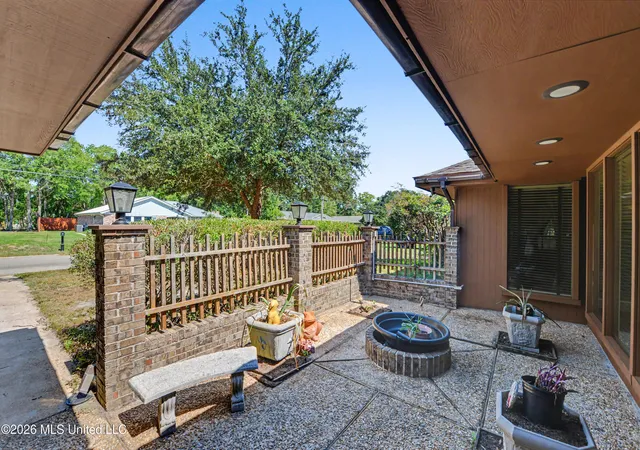 Photo 3 of Single family home for sale at 610 Sunset Dr, Bay Saint Louis, MS 39520 | MLS# 4164039 | Listing updated on 2026-10-13