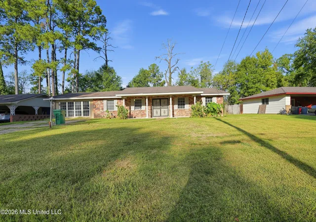 Photo 1 of Single family home for sale at 3119 Bienville Dr, Jackson, MS 39212 | MLS# 4164332 | Listing updated on 2026-10-20