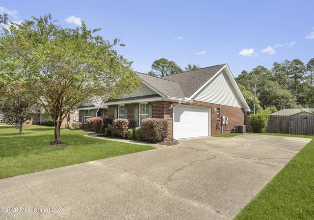 Photo 3 of Sale Pending at 1622 Lori Dr, Ocean Springs, MS 39564 | MLS# 4164158 | Listing updated on 2026-10-18