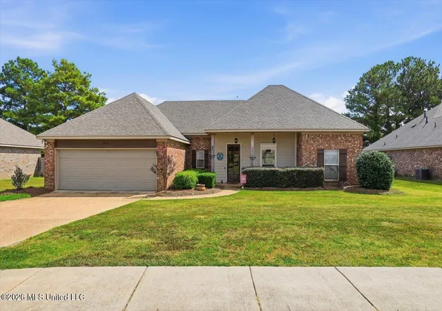 Photo 1 of Single family home for sale at 2022 E Ridge Cir, Madison, MS 39110 | MLS# 4164508 | Listing updated on 2026-10-04
