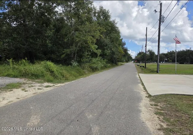 Photo 1 of Land for sale at 303 Julia St, Bay Saint Louis, MS 39520 | MLS# 4164151 | Listing updated on 2026-10-01