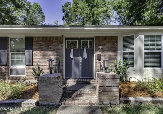 Photo 2 of Single family home for sale at 5365 Suffolk Dr, Jackson, MS 39211 | MLS# 4164092 | Listing updated on 2026-10-15