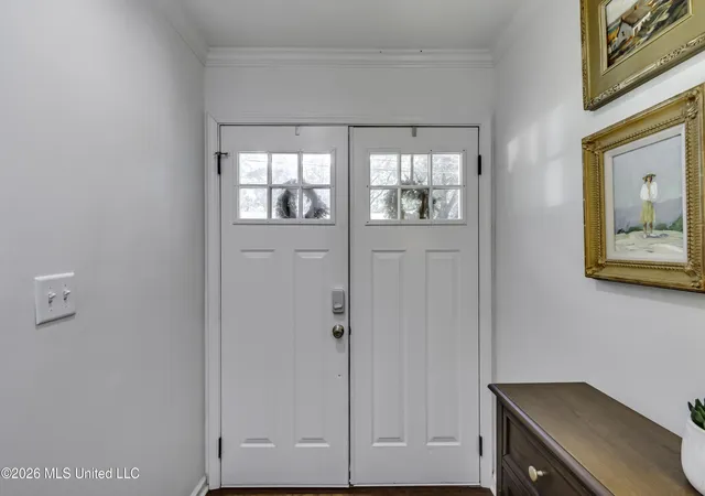 Photo 3 of Single family home for sale at 5365 Suffolk Dr, Jackson, MS 39211 | MLS# 4164092 | Listing updated on 2026-10-15