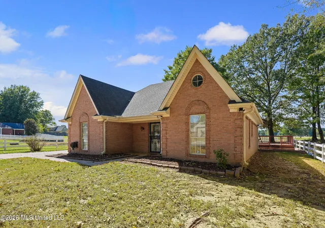 Photo 3 of Sale Pending at 7505 Roundtable Dr, Southaven, MS 38671 | MLS# 4164189 | Listing updated on 2026-10-08