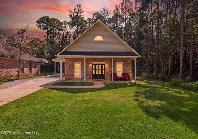 Photo 1 of Single family home for sale at 737 Ieke Cir, Diamondhead, MS 39525 | MLS# 4164074 | Listing updated on 2026-10-20
