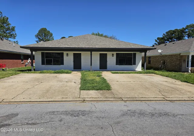 Photo 1 of Multi family home for sale at 106 Brendalwood Ln, Brandon, MS 39047 | MLS# 4164090 | Listing updated on 2026-10-19