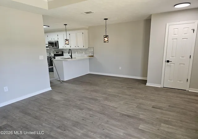 Photo 2 of Multi family home for sale at 106 Brendalwood Ln, Brandon, MS 39047 | MLS# 4164090 | Listing updated on 2026-10-19