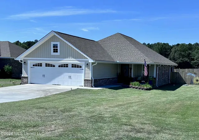 Photo 1 of Sale Pending at 119 Foster Rd, Sumrall, MS 39482 | MLS# 4164083 | Listing updated on 2026-10-19