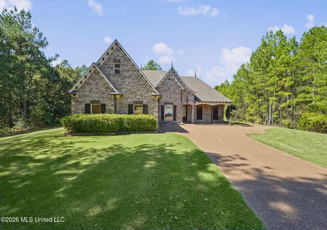 Photo 1 of Single family home for sale at 6 Miss Jan Dr, Byhalia, MS 38611 | MLS# 4164095 | Listing updated on 2026-10-19