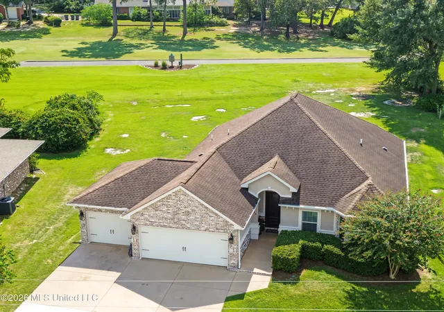 Photo 2 of Single family home for sale at 8816 Kailua Pl, Diamondhead, MS 39525 | MLS# 4164091 | Listing updated on 2026-10-02