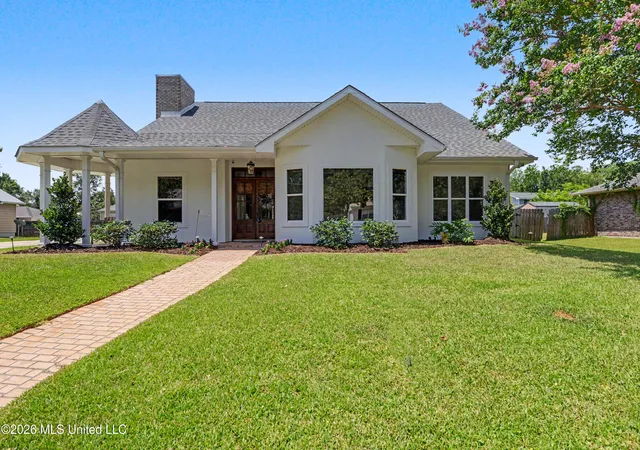 Photo 2 of Single family home for sale at 246 Pine Driveway, Bay Saint Louis, MS 39520 | MLS# 4164125 | Listing updated on 2026-10-01