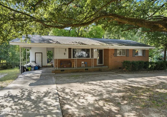 Single family home for sale at 2968 N 5th Avenue, Laurel, MS 39440 | MLS# 4164227