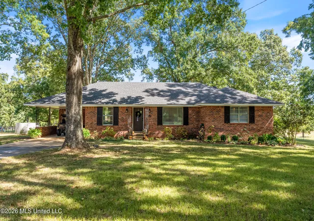 Photo 1 of Sale Pending at 3407 Yellow Dog Rd, Senatobia, MS 38668 | MLS# 4164120 | Listing updated on 2026-10-03