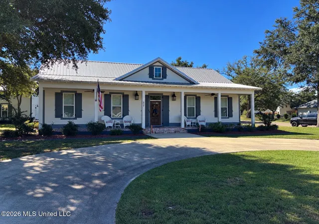 Photo 1 of Single family home for sale at 808 Old Spanish Trl, Bay Saint Louis, MS 39520 | MLS# 4164207 | Listing updated on 2026-10-02