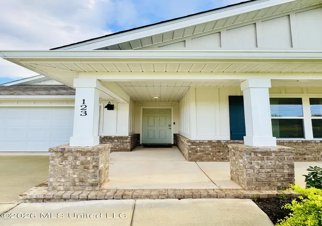 Photo 2 of Single family home for sale at 123 Mill Ct, Lucedale, MS 39452 | MLS# 4164370 | Listing updated on 2026-10-02
