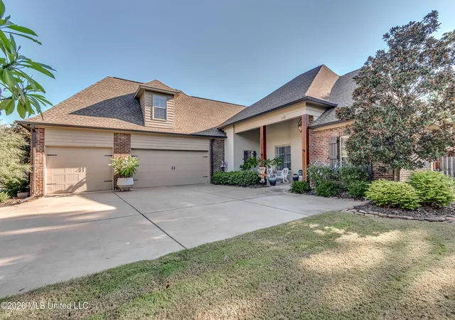 Photo 1 of Single family home for sale at 112 Tailfeather Dr, Madison, MS 39110 | MLS# 4164188 | Listing updated on 2026-10-02