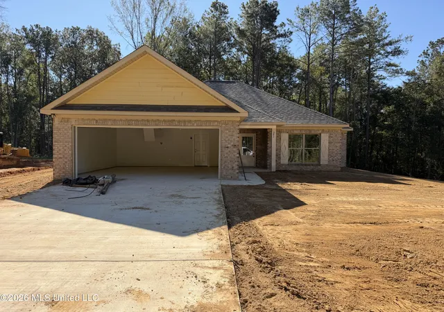 Photo 1 of Single family home for sale at 241 Smith Dr, Mendenhall, MS 39114 | MLS# 4165235 | Listing updated on 2026-10-15