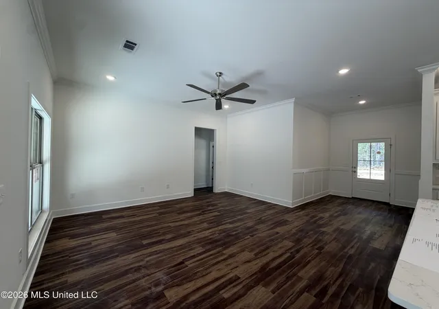 Photo 2 of Single family home for sale at 241 Smith Dr, Mendenhall, MS 39114 | MLS# 4165235 | Listing updated on 2026-10-15