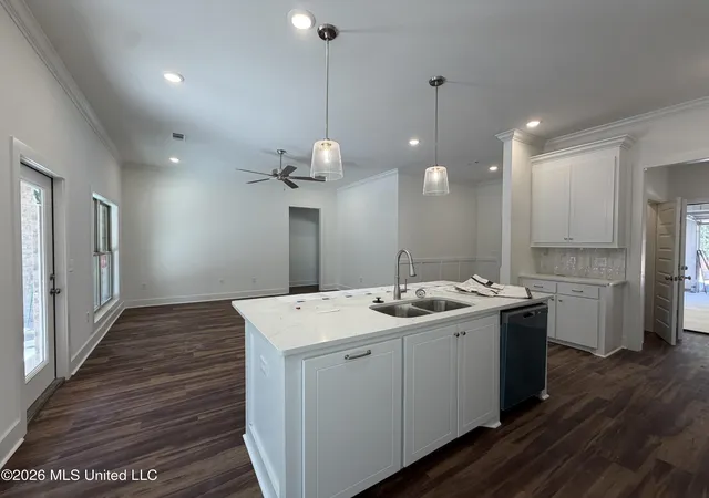 Photo 4 of Single family home for sale at 241 Smith Dr, Mendenhall, MS 39114 | MLS# 4165235 | Listing updated on 2026-10-15