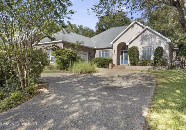 Photo 2 of Single family home for sale at 85532 W Diamondhead Dr, Diamondhead, MS 39525 | MLS# 4164592 | Listing updated on 2026-10-09