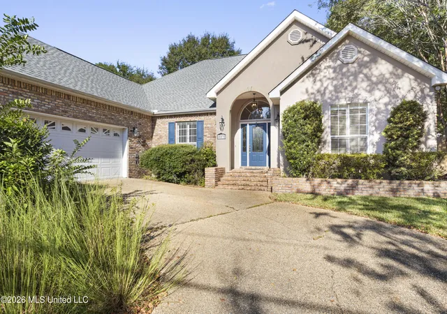 Photo 3 of Single family home for sale at 85532 W Diamondhead Dr, Diamondhead, MS 39525 | MLS# 4164592 | Listing updated on 2026-10-09