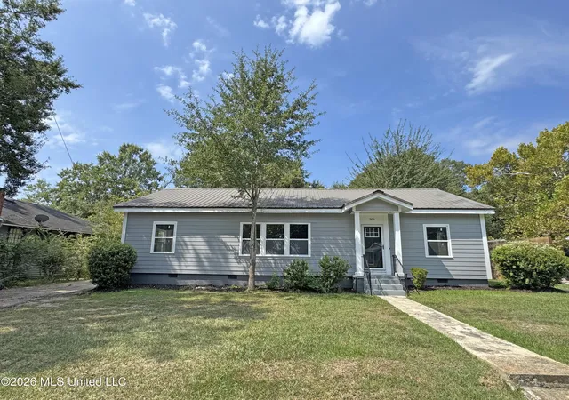 Photo 1 of Single family home for sale at 509 N Jackson St, Brookhaven, MS 39601 | MLS# 4164390 | Listing updated on 2026-10-14