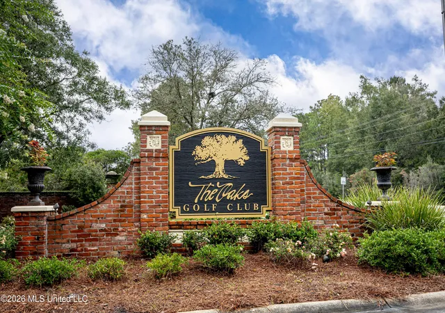 Photo 2 of Single family home for sale at 7035 Greenview Cvs, Pass Christian, MS 39571 | MLS# 4164662 | Listing updated on 2026-10-14