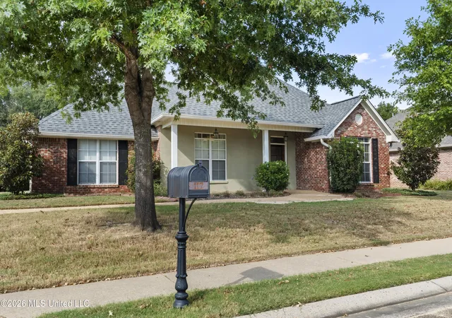 Photo 2 of Sale Pending at 117 Kenzie Dr, Madison, MS 39110 | MLS# 4164423 | Listing updated on 2026-10-22