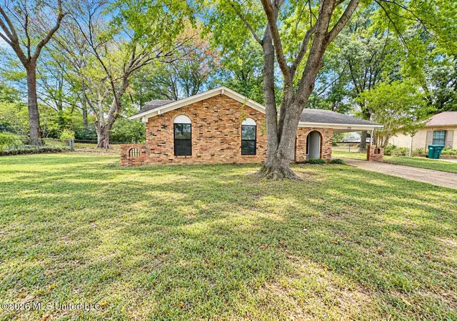 Photo 3 of Sale Pending at 1719 Brown Cvs, Southaven, MS 38671 | MLS# 4164463 | Listing updated on 2026-10-10