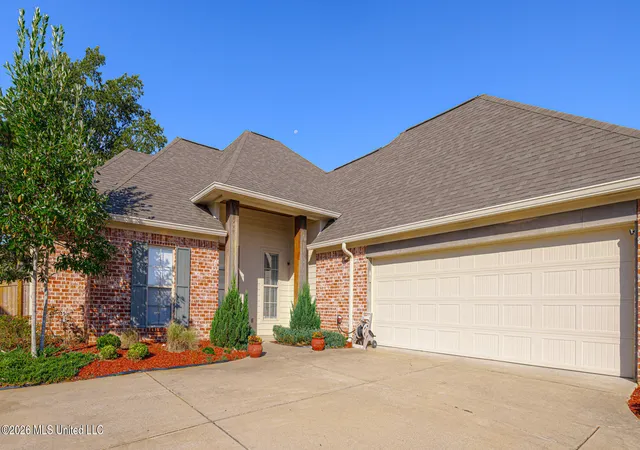 Photo 3 of Sale Pending at 285 Winterfield Ct, Brandon, MS 39042 | MLS# 4164462 | Listing updated on 2026-10-18