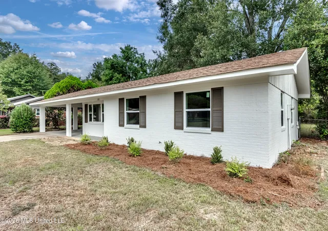 Photo 1 of Sale Pending at 108 Crimson Ln, Brandon, MS 39042 | MLS# 4164491 | Listing updated on 2026-10-07