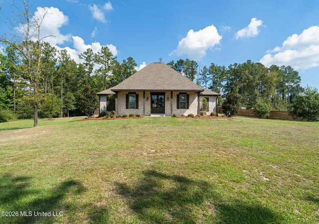 Photo 3 of Sale Pending at 21 Higgins Cutoff Rd, Sumrall, MS 39482 | MLS# 4164500 | Listing updated on 2026-10-16