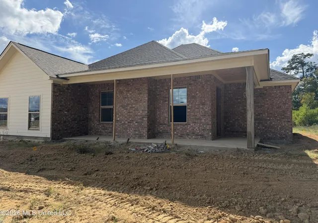 Photo 1 of Sale Pending at 2121 Freedom Ring Dr, Brandon, MS 39047 | MLS# 4164496 | Listing updated on 2026-10-06