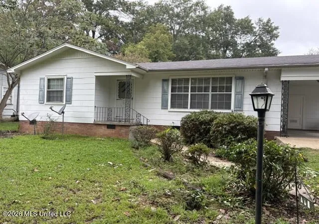 Photo 1 of Single family home for sale at 704 W Monticello St, Brookhaven, MS 39601 | MLS# 4164515 | Listing updated on 2026-10-06