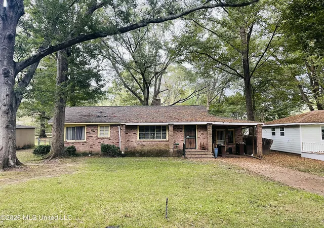 Photo 1 of Single family home for sale at 220 Gaylyn Ave, Jackson, MS 39209 | MLS# 4164524 | Listing updated on 2026-10-05